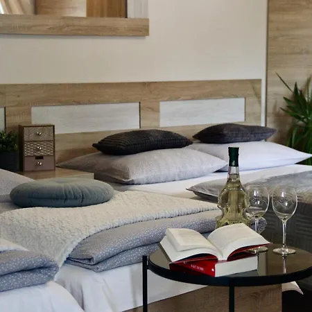 Nowa Gran - Apartamenty I Pokoje Goscinne-2